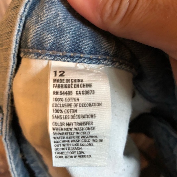 COPY - American Eagle Outfitters Distressed shorts - Picture 3 of 3